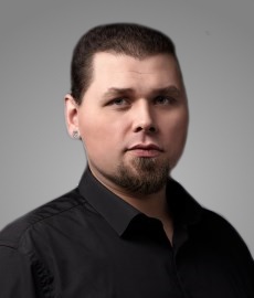 Михаил Озеров
